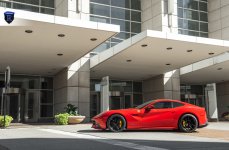 Ferrari F12 на дисках Rohana RFG15