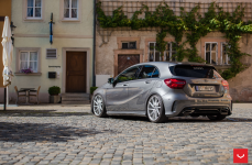 Mercedes A Class на дисках Vossen CVT
