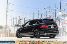 Mercedes Benz ML63 на дисках XO Luxury XF1