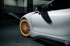 BMW i8 на дисках Vossen Forged LC-105T