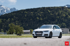 Audi A4 Avant на дисках Vossen VFS-1