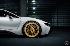 BMW i8 на дисках Vossen Forged LC-105T