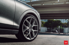 Genesis GV70 на дисках Hybrid Forged HF-5