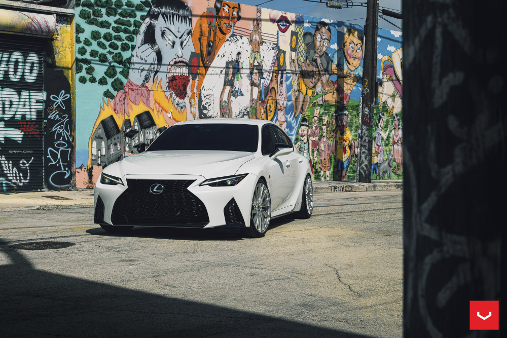 Lexus IS350 на дисках Hybrid Forged HF-4T