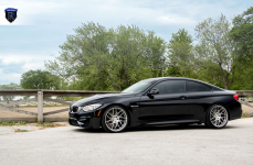 BMW M4 на дисках Rohana RFX7