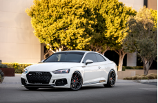 Audi RS5 на дисках 20
