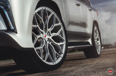 Lexus LX570 на дисках Vossen Forged S17-01