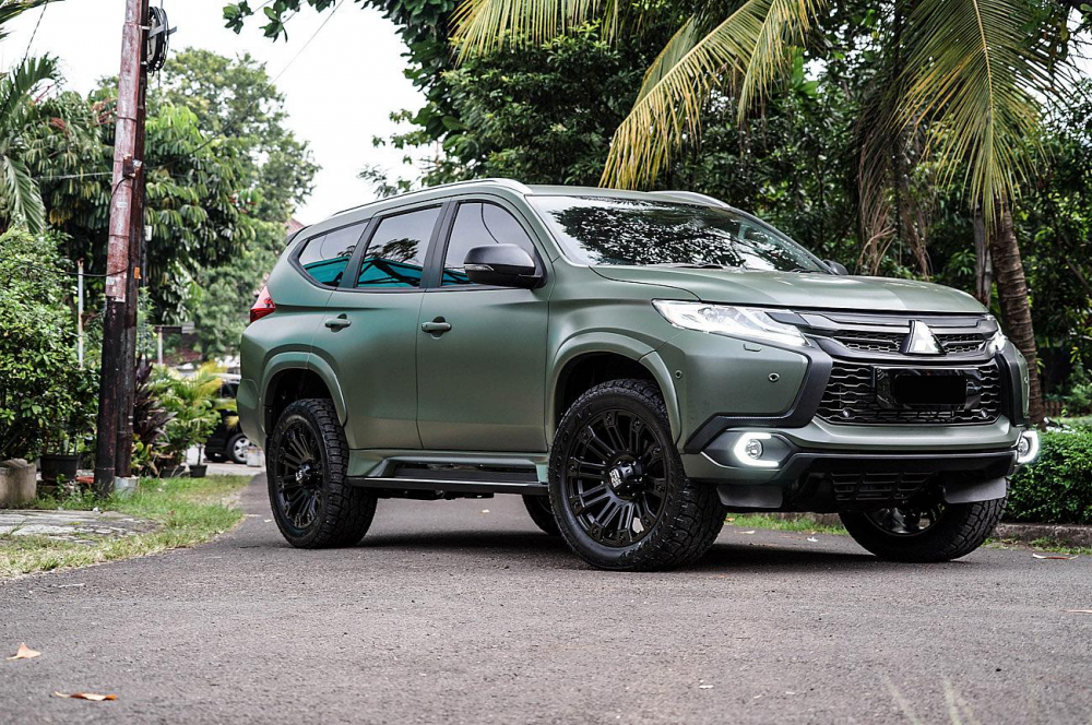 Mitsubishi Pajero Sport на дисках XD Series XD810 Brigade 139