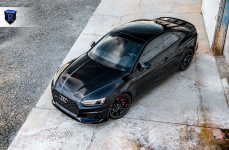Audi RS5 на дисках Rohana RFX11 Gloss Black