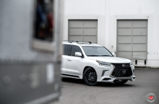 Lexus LX570 на кованых дисках Vossen Forged S17-07
