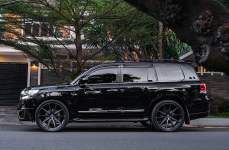 Toyota Landcruiser VX.R на дисках Vossen HF-3