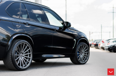 BMW X5 на дисках Vossen VFS-2