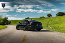 Audi A6 на дисках RFX10 Gloss Black