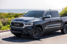 Dodge Ram 1500 на дисках Venom Rex 20