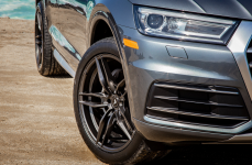 Audi Q5 на дисках V-FF 110 Carbon Graphite