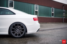 Audi RS5 на дисках Vossen CVT
