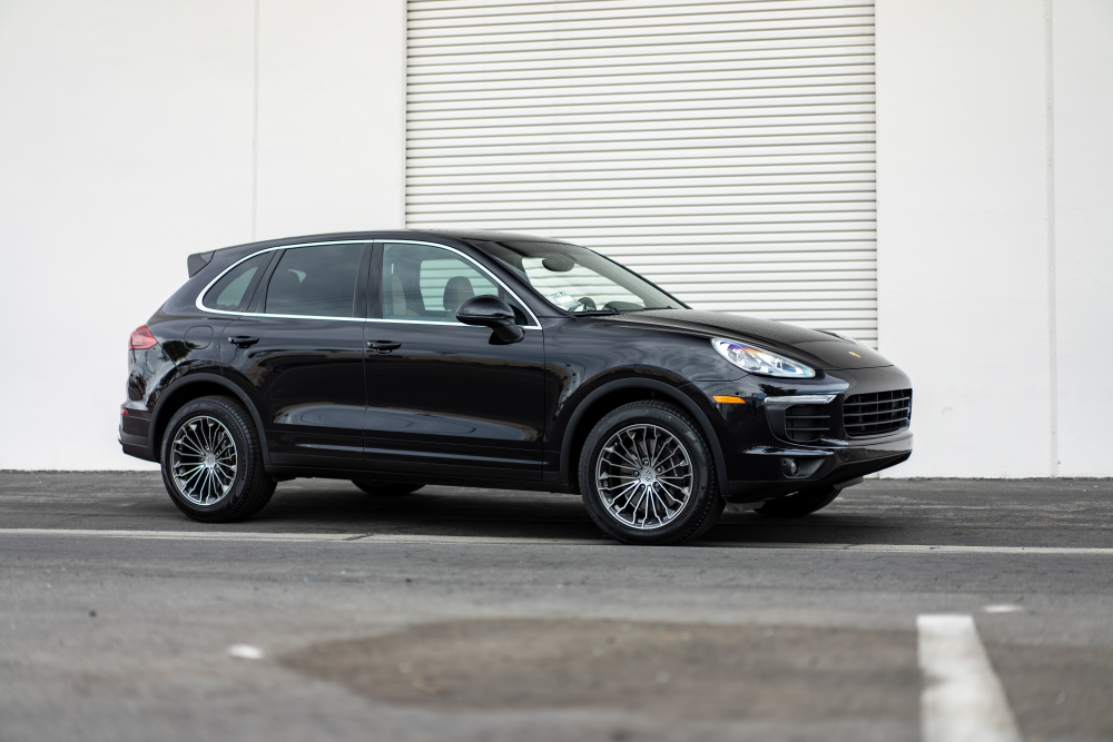 Porsche Cayenne на дисках Victor Equipment Wurttemburg