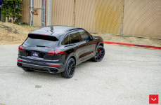 Porsche Cayenne Turbo на дисках Hybrid Forged HF-3