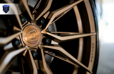Chevrolet Camaro на дисках RFX13 Brushed Bronze