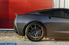Chevrolet Corvette C7 на дисках XO Luxury Verona