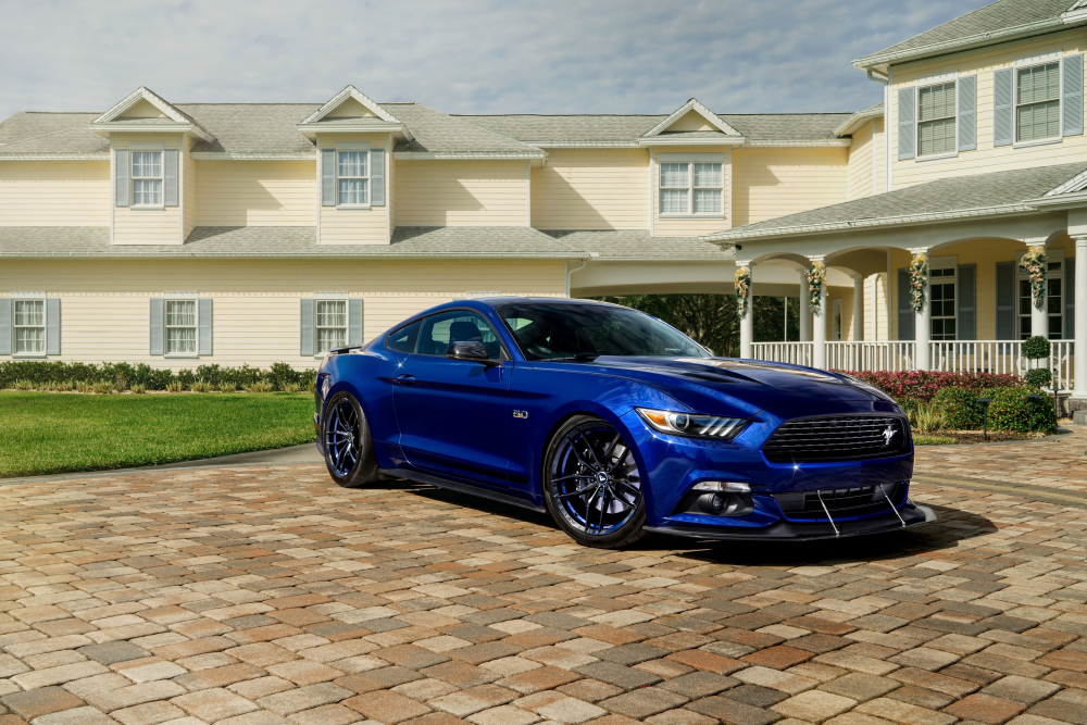 Ford Mustang GT на дисках Vorsteiner V-FF 105