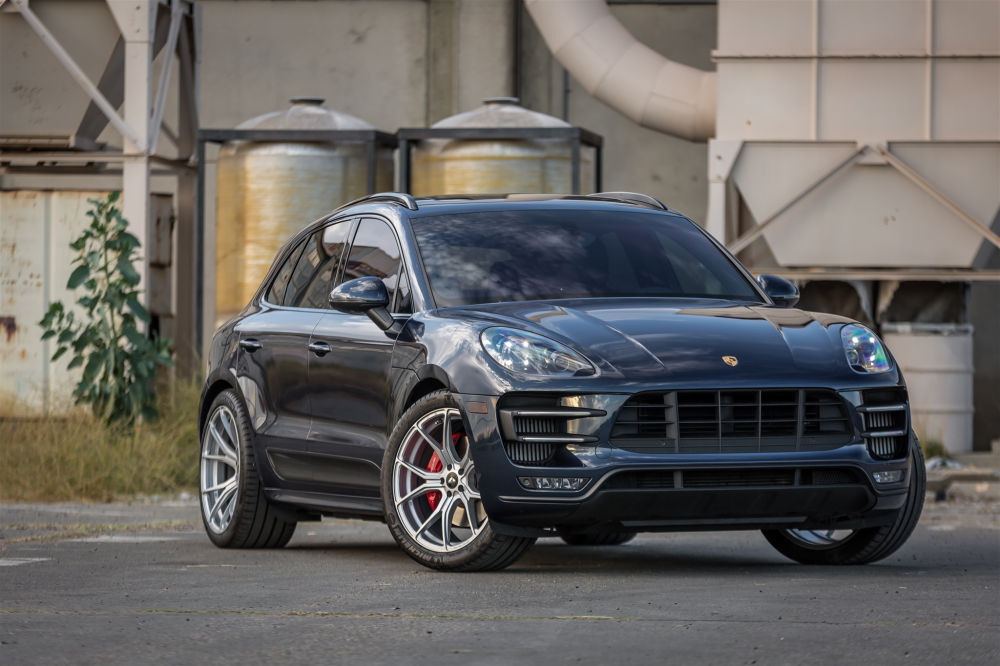 Porsche Macan на дисках Vorsteiner V-FF 103