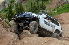 Lexus GX470 на дисках Black Rhino Armory