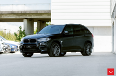 BMW X5 на дисках Vossen VFS-2