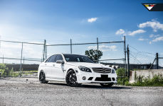 Mercedes-Benz C63 AMG на дисках Vorsteiner V-FF 101