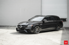 Mercedes E-Class (E63 AMG) на дисках VOSSEN HF-5