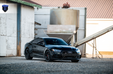 Audi RS5 на дисках Rohana RFX11 Gloss Black