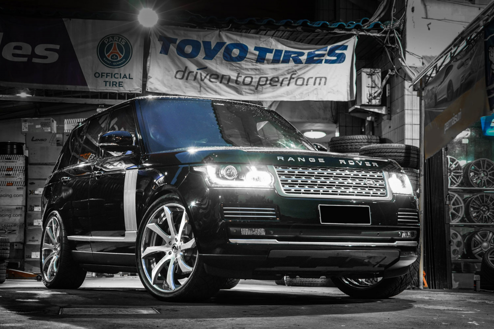 Range Rover на дисках Forgiato Fondare ECL R24